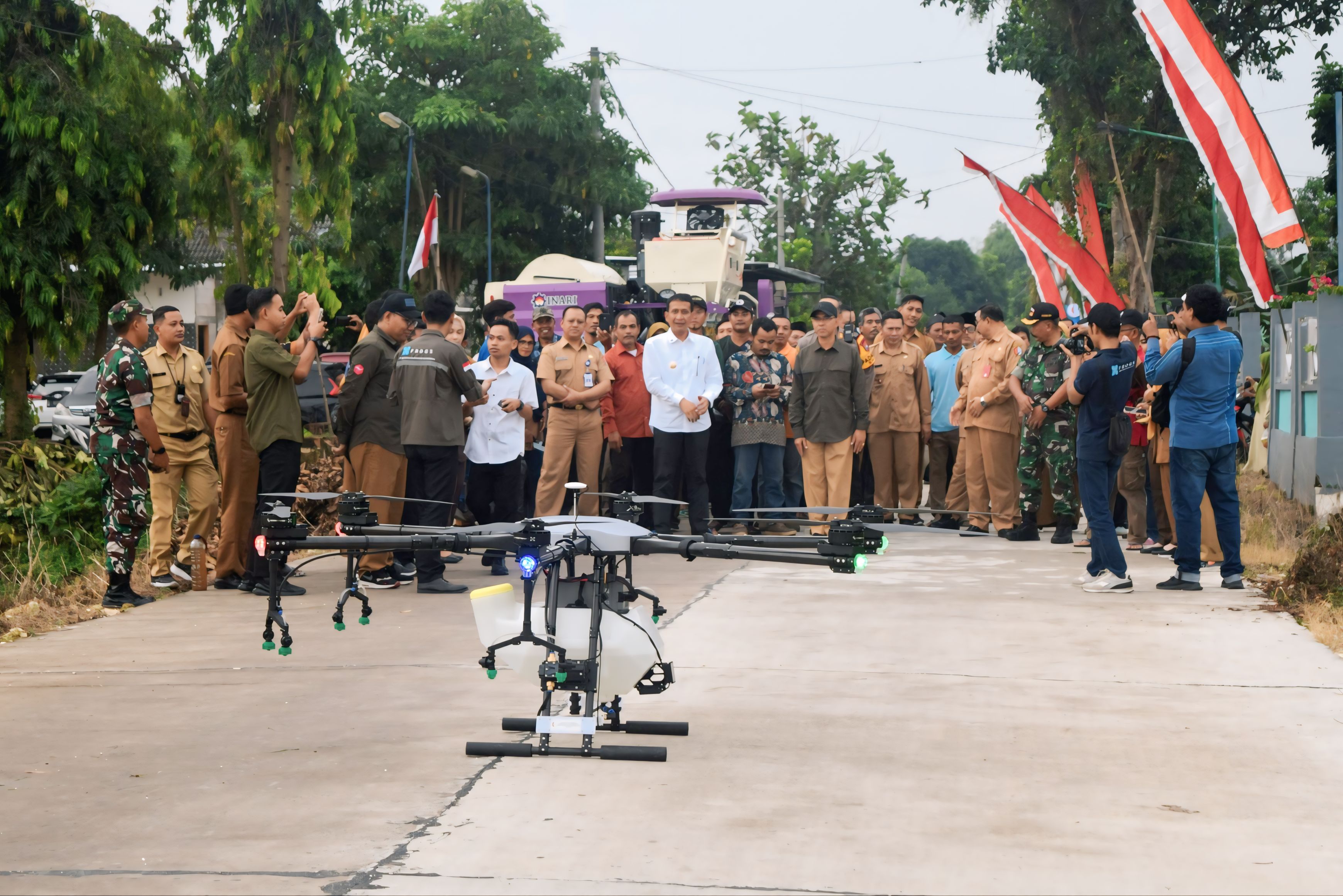 Langkah Awal Menuju Pertanian Masa Depan: Peluncuran Drone Sprayer dan Inovasi Organik di Sarirejo