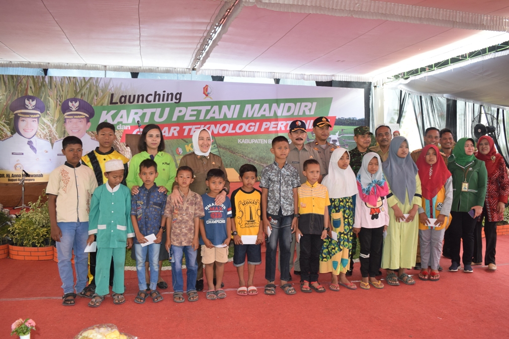 LAUNCHING KARTU PETANI MANDIRI (KPM)