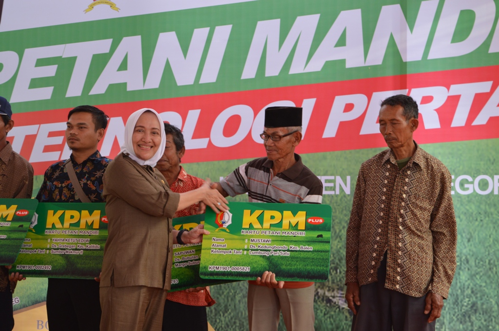 LAUNCHING KARTU PETANI MANDIRI (KPM)